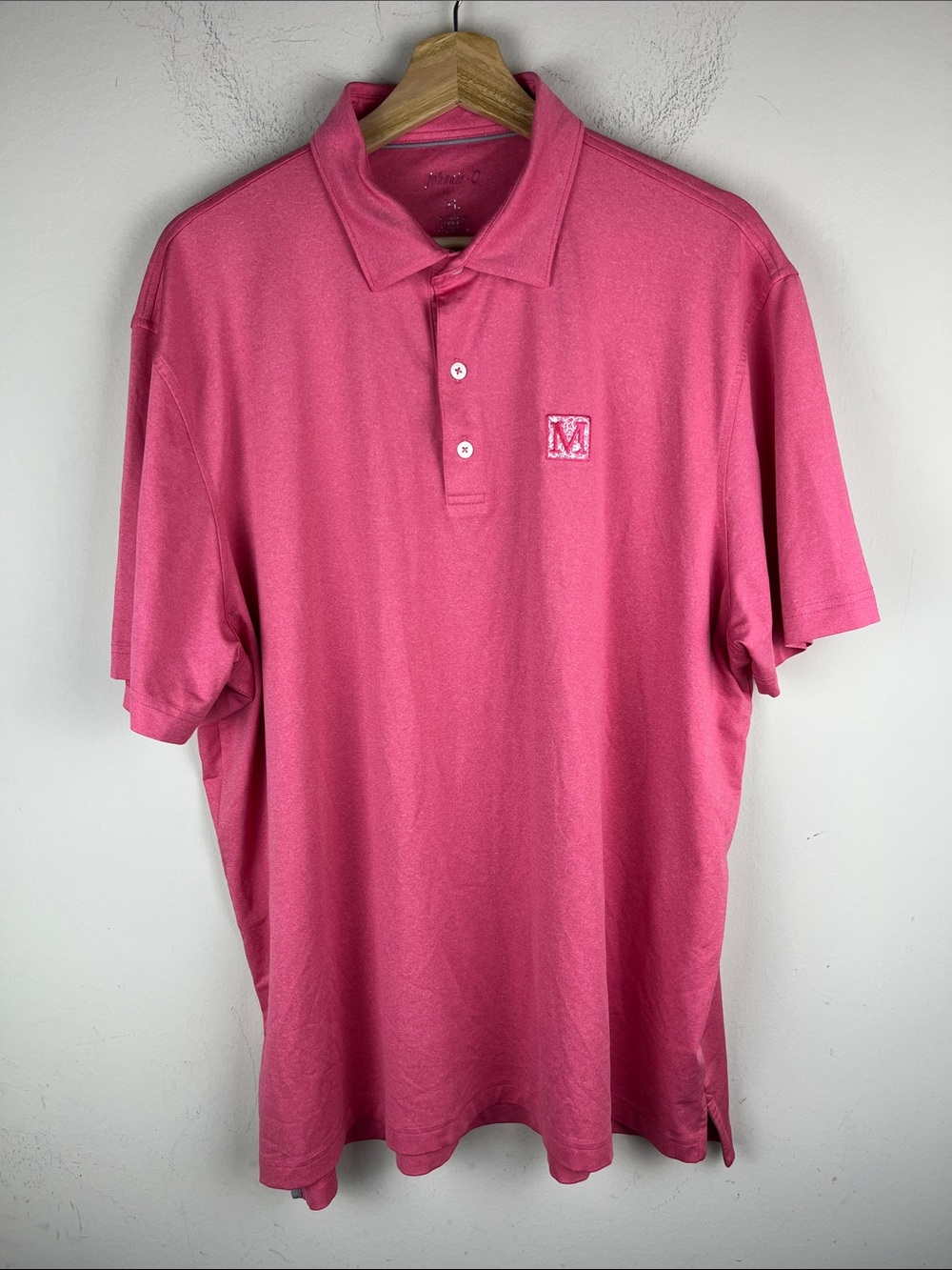 johnnie-O Men's XL Bright Pink Polo Shirt M Chest Patch Golf Preppy Performance